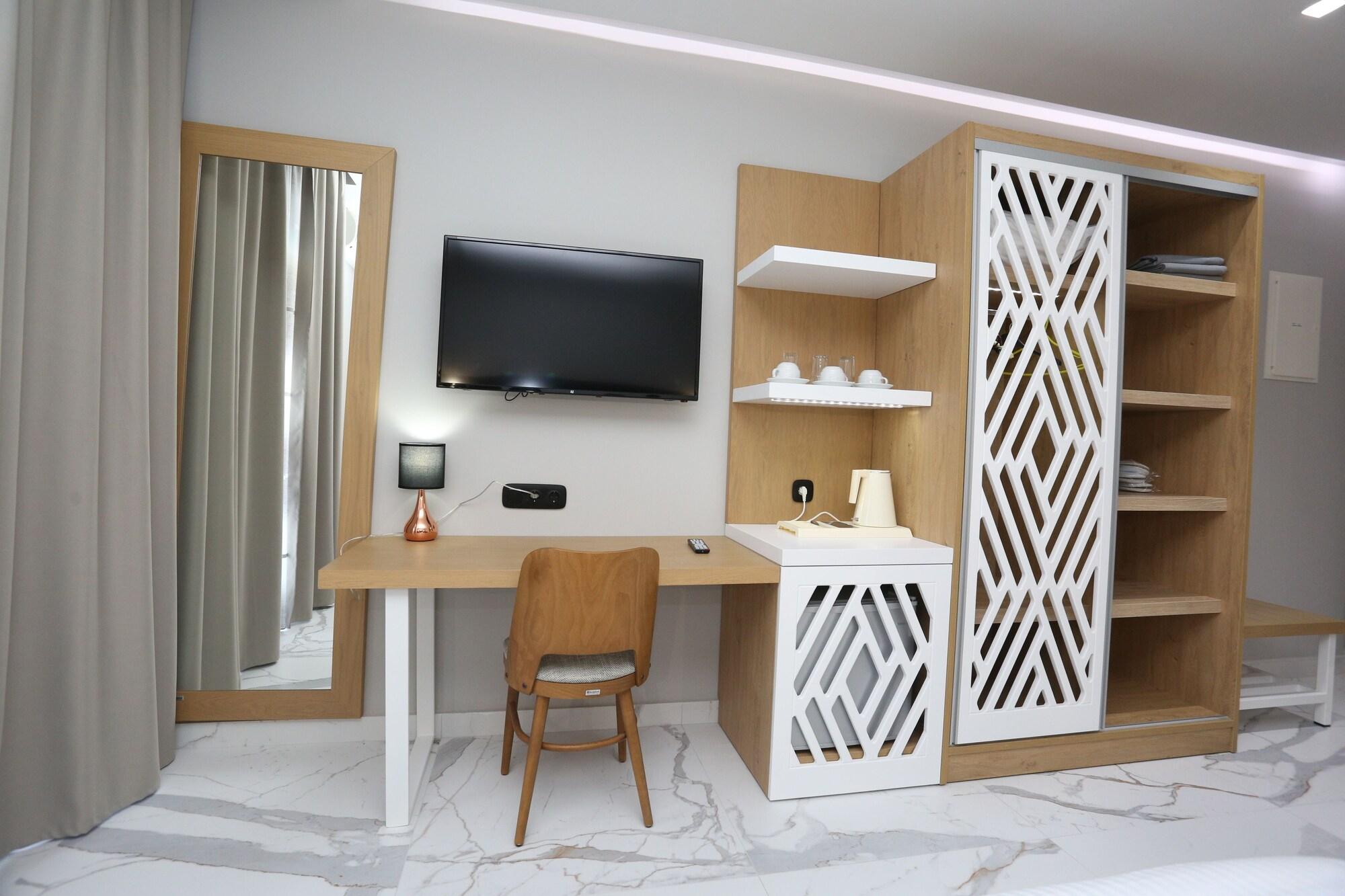 Tropical Aparthotel Hanioti Bagian luar foto
