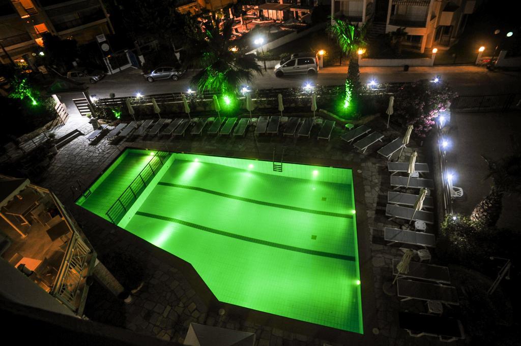 Tropical Aparthotel Hanioti Bagian luar foto