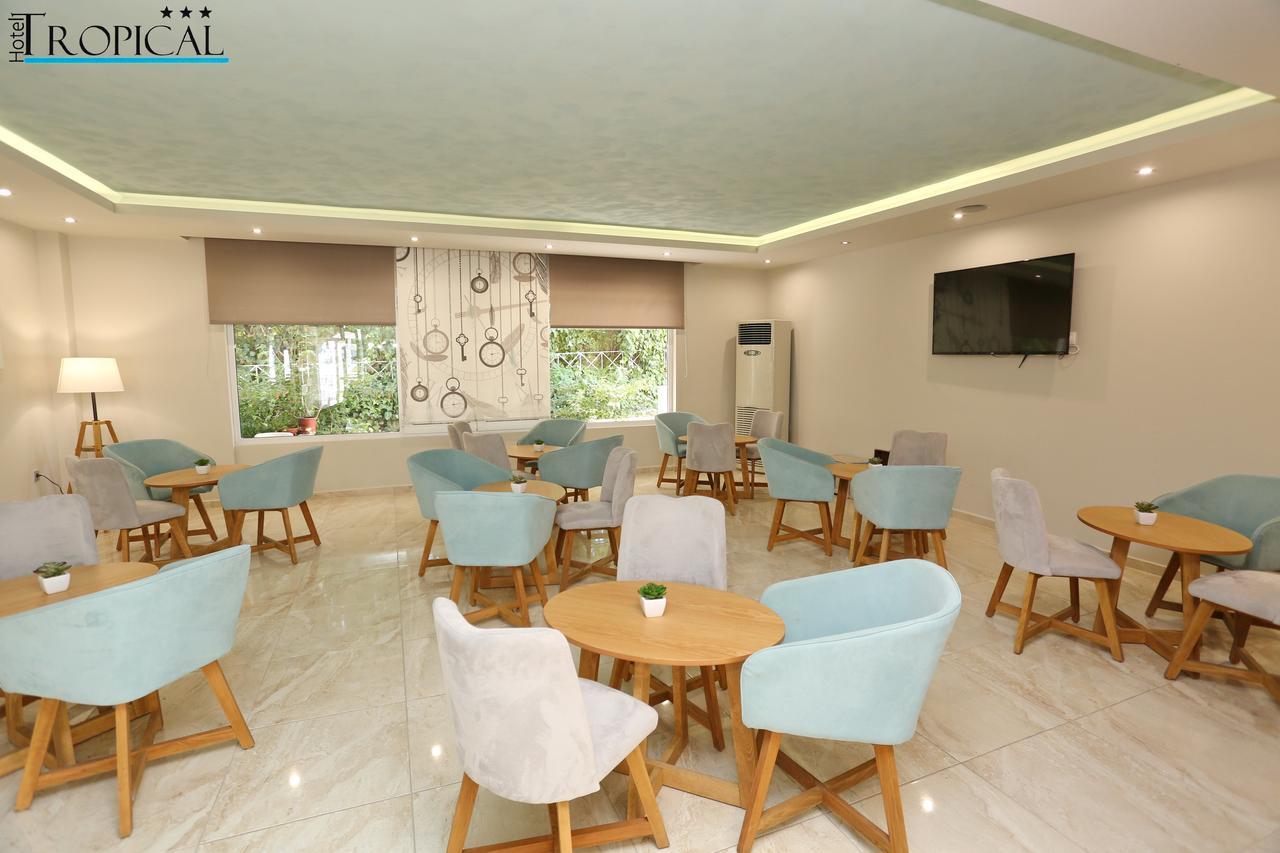 Tropical Aparthotel Hanioti Bagian luar foto