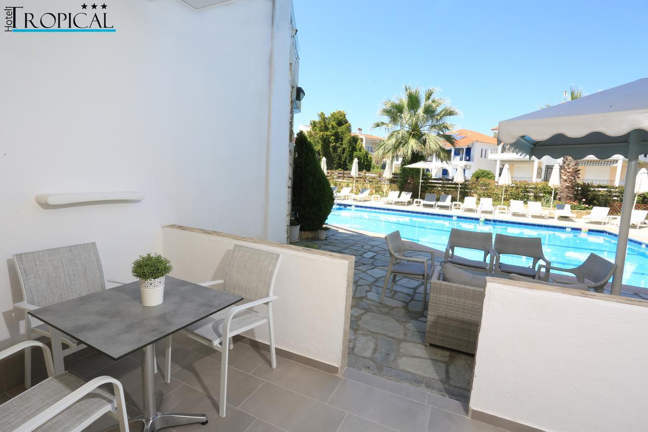 Tropical Aparthotel Hanioti Bagian luar foto