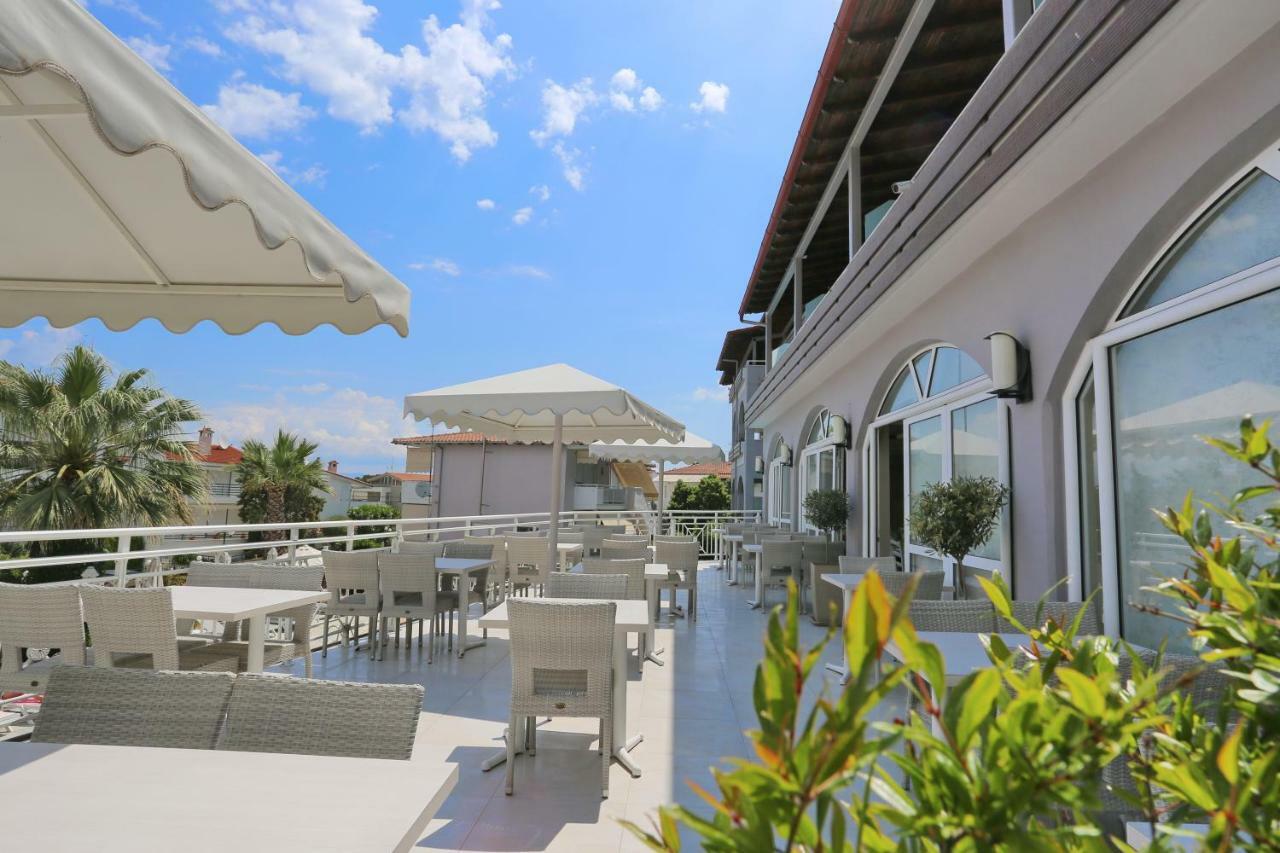 Tropical Aparthotel Hanioti Bagian luar foto