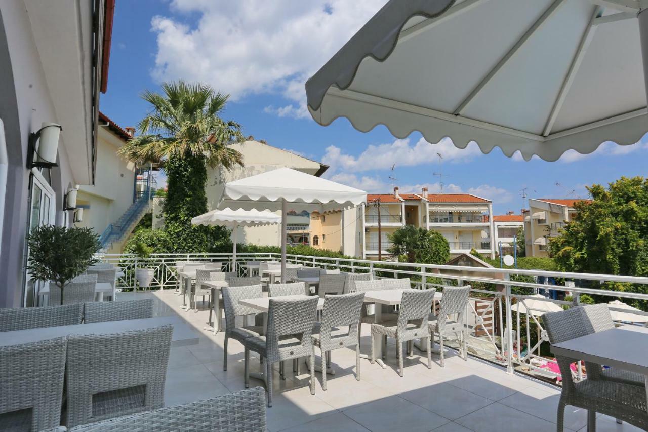 Tropical Aparthotel Hanioti Bagian luar foto